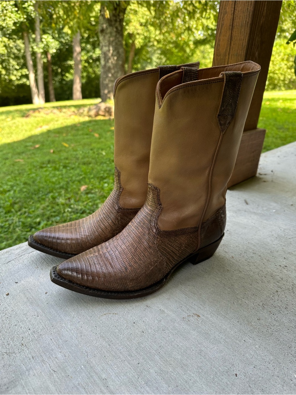 Frye Sacha Mid Pull On Boot size 7